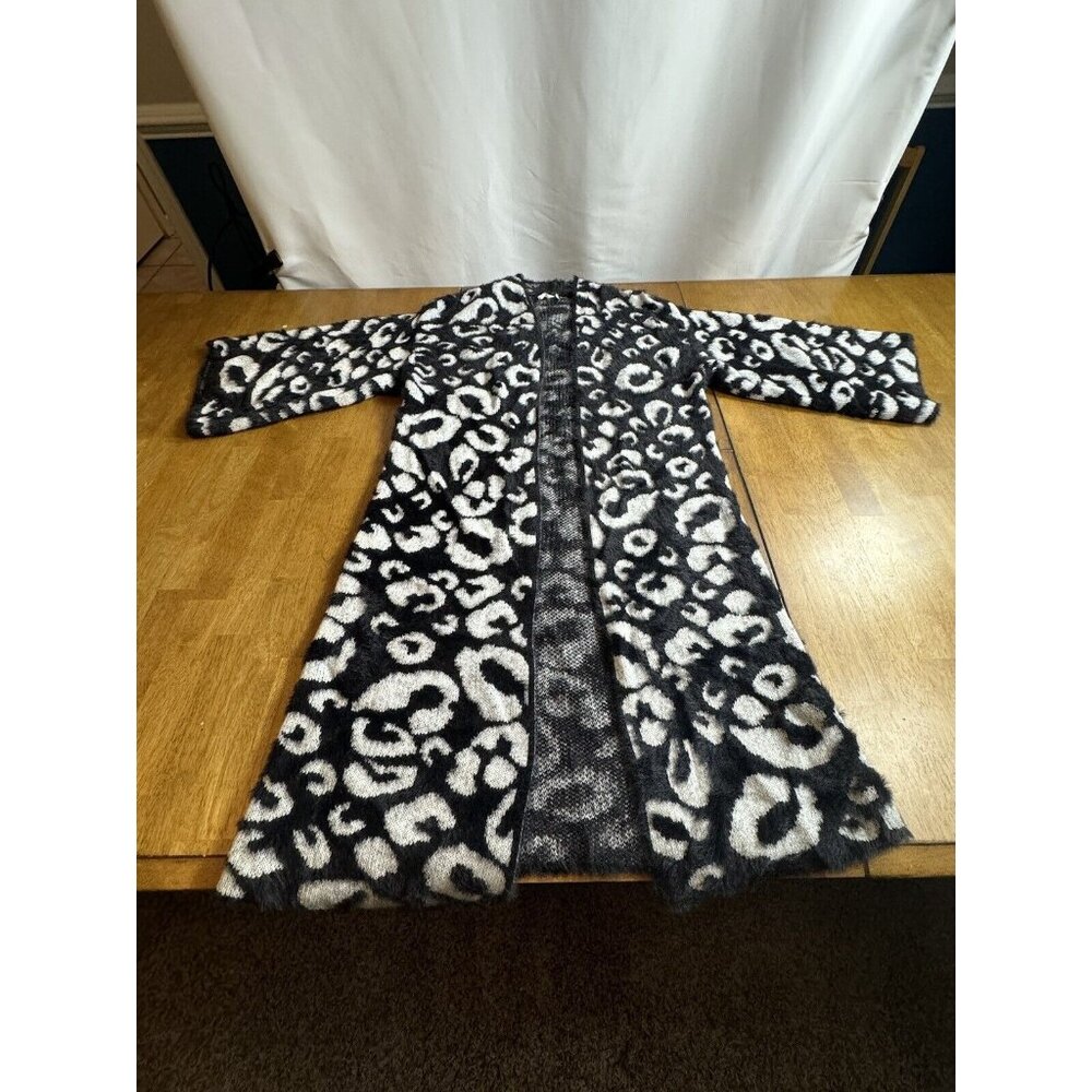 Woman’s Black & White Akemi + Kin From Anthropologie Cardigan Sz OS Retail $138